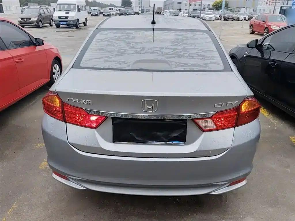 Honda City 2018 1.5L CVT Sport Edition — миниатюра 6