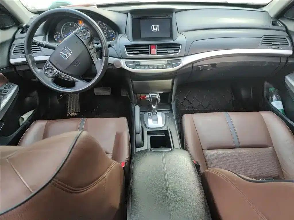 Crosstour 2016 2.4L Luxury Edition — миниатюра 13