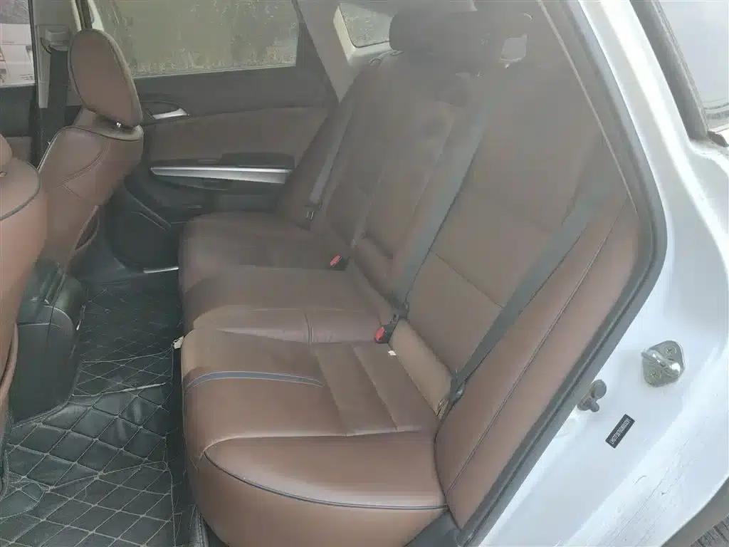 Crosstour 2016 2.4L Luxury Edition — миниатюра 15
