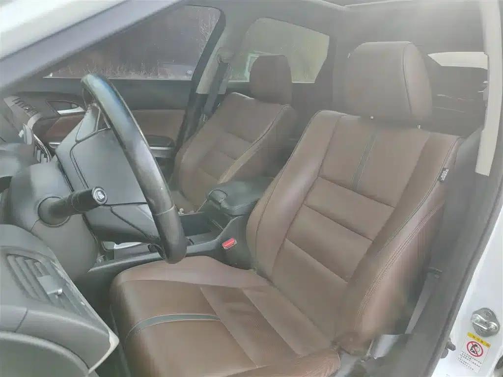 Crosstour 2016 2.4L Luxury Edition — миниатюра 8