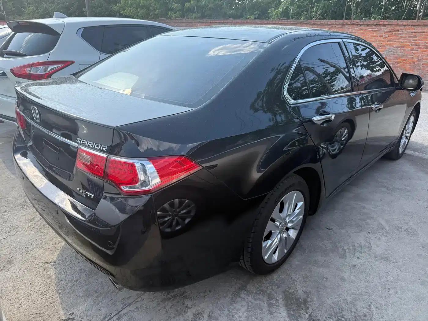 Spirior 2013 2.4L Luxury Edition — миниатюра 14