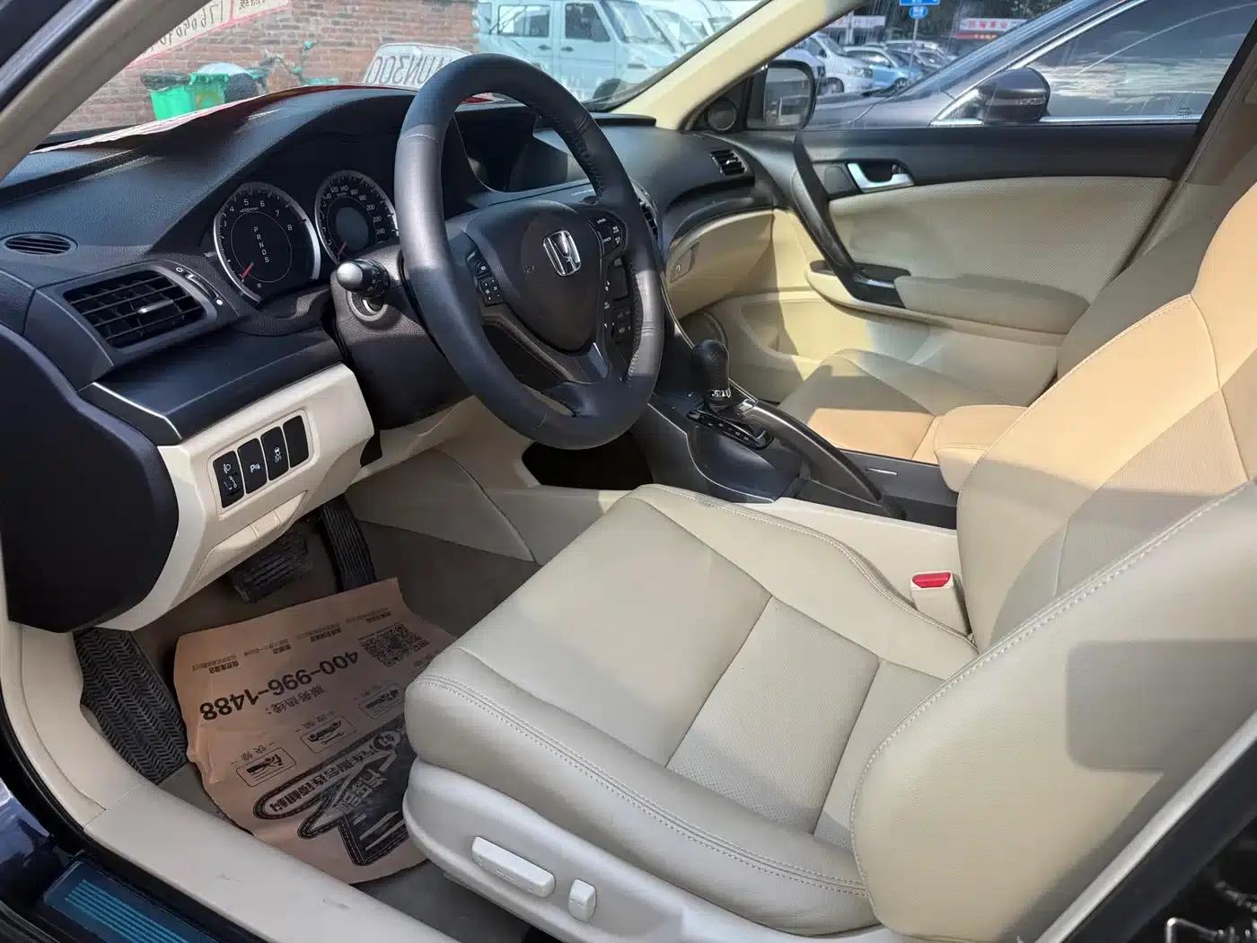 Spirior 2013 2.4L Luxury Edition — миниатюра 4