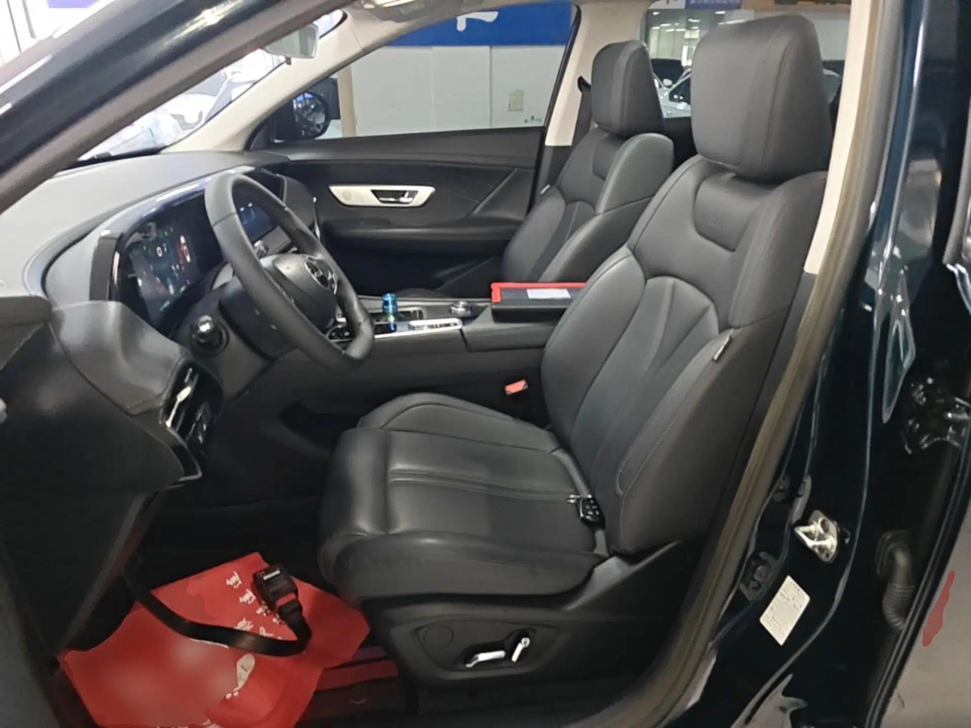 Dongfeng Aeolus Huge 2022 Mach Dual-Motor 1.5T MHD Dare-to-Dream Edition — миниатюра 17