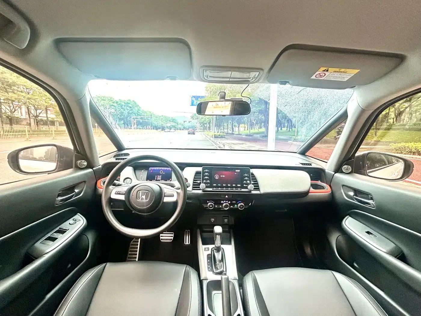 LIFE 2021 1.5L CVT SPORT Edition — миниатюра 17