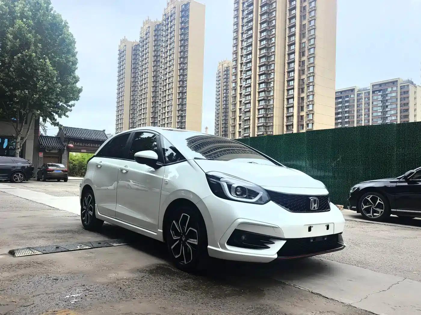 LIFE 2021 1.5L CVT SPORT Edition — миниатюра 3