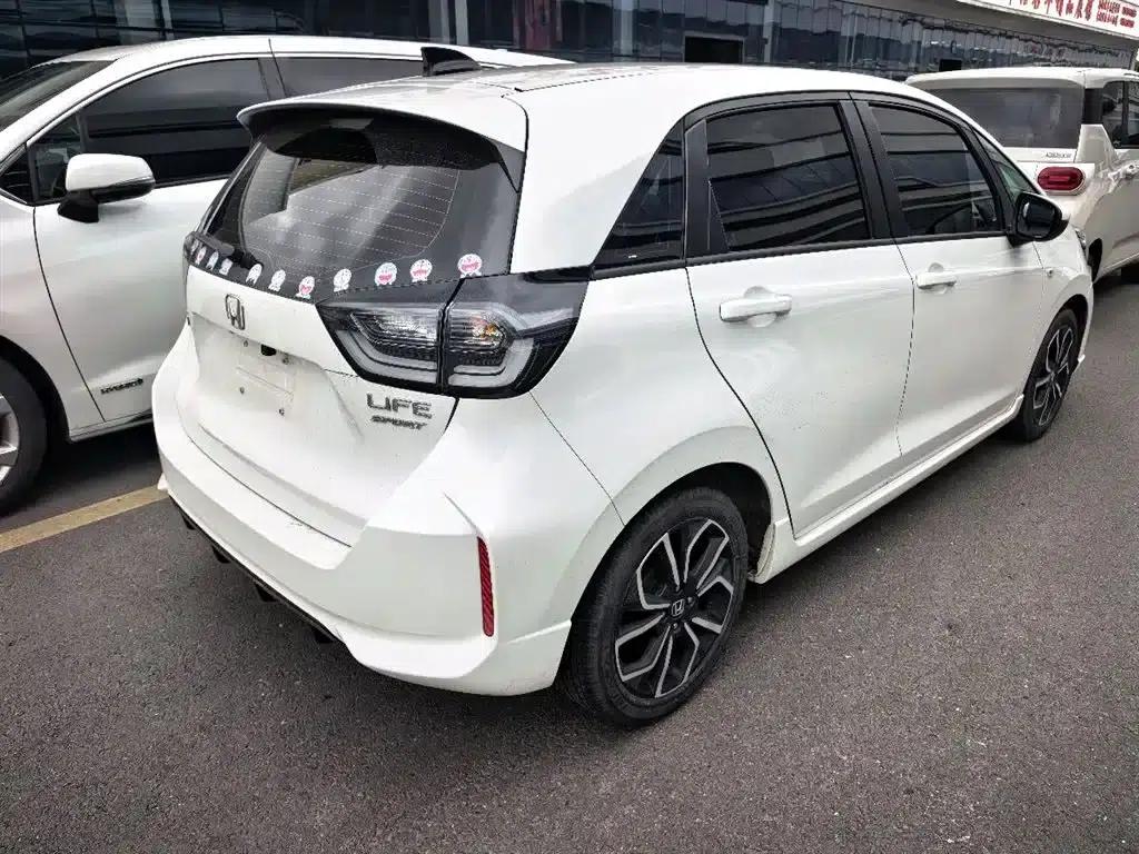 LIFE 2021 1.5L CVT SPO-SS Dynamic Edition — миниатюра 3