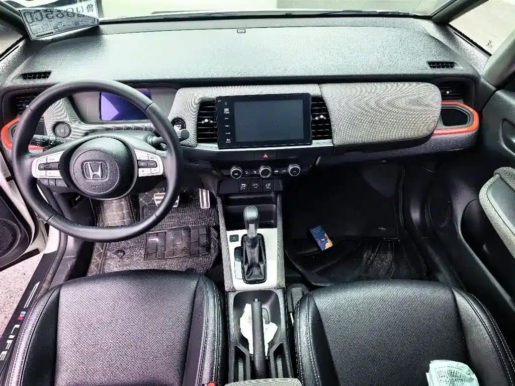 LIFE 2021 1.5L CVT SPO-SS Dynamic Edition — миниатюра 6