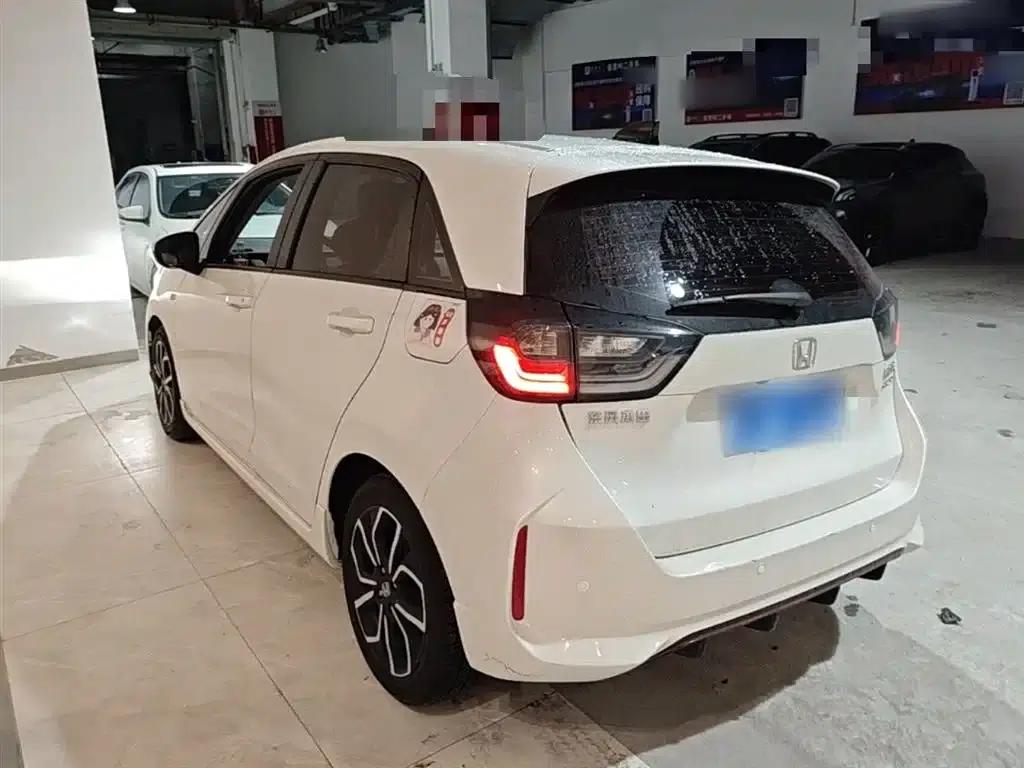 LIFE 2021 1.5L CVT SPORT Edition — миниатюра 5