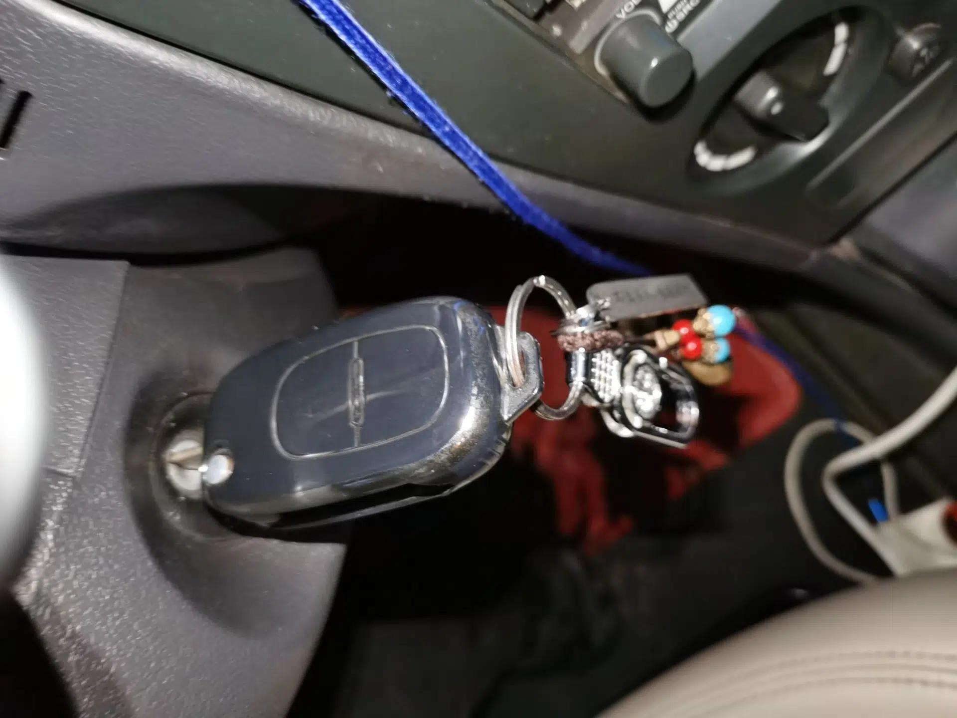 Dongfeng Aeolus S30 2011 1.6L Manual Zunya Model — миниатюра 9