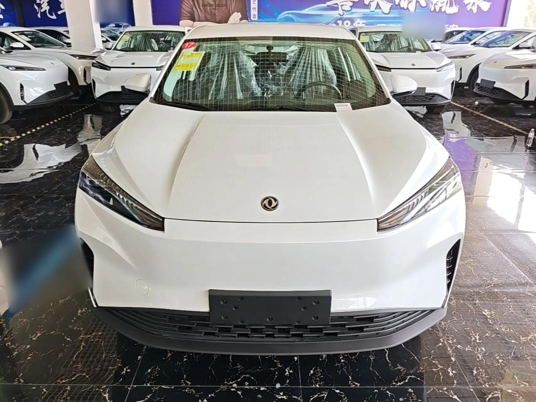 Dongfeng Aeolus SKY EV01 2025 530 km AIR Elite Edition — миниатюра 2