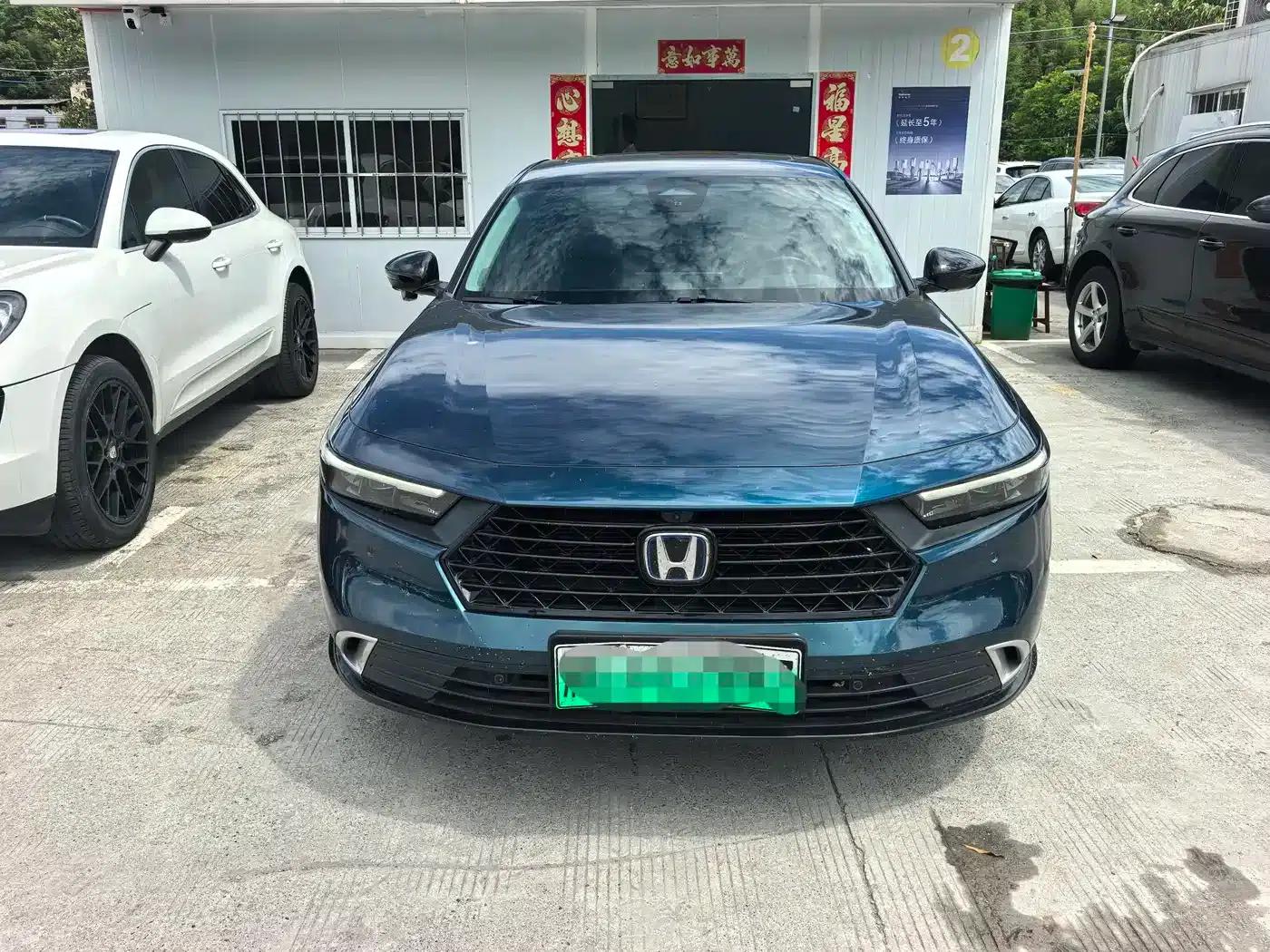 Accord PHEV 2023 2.0L e:PHEV Flagship Edition — миниатюра 2