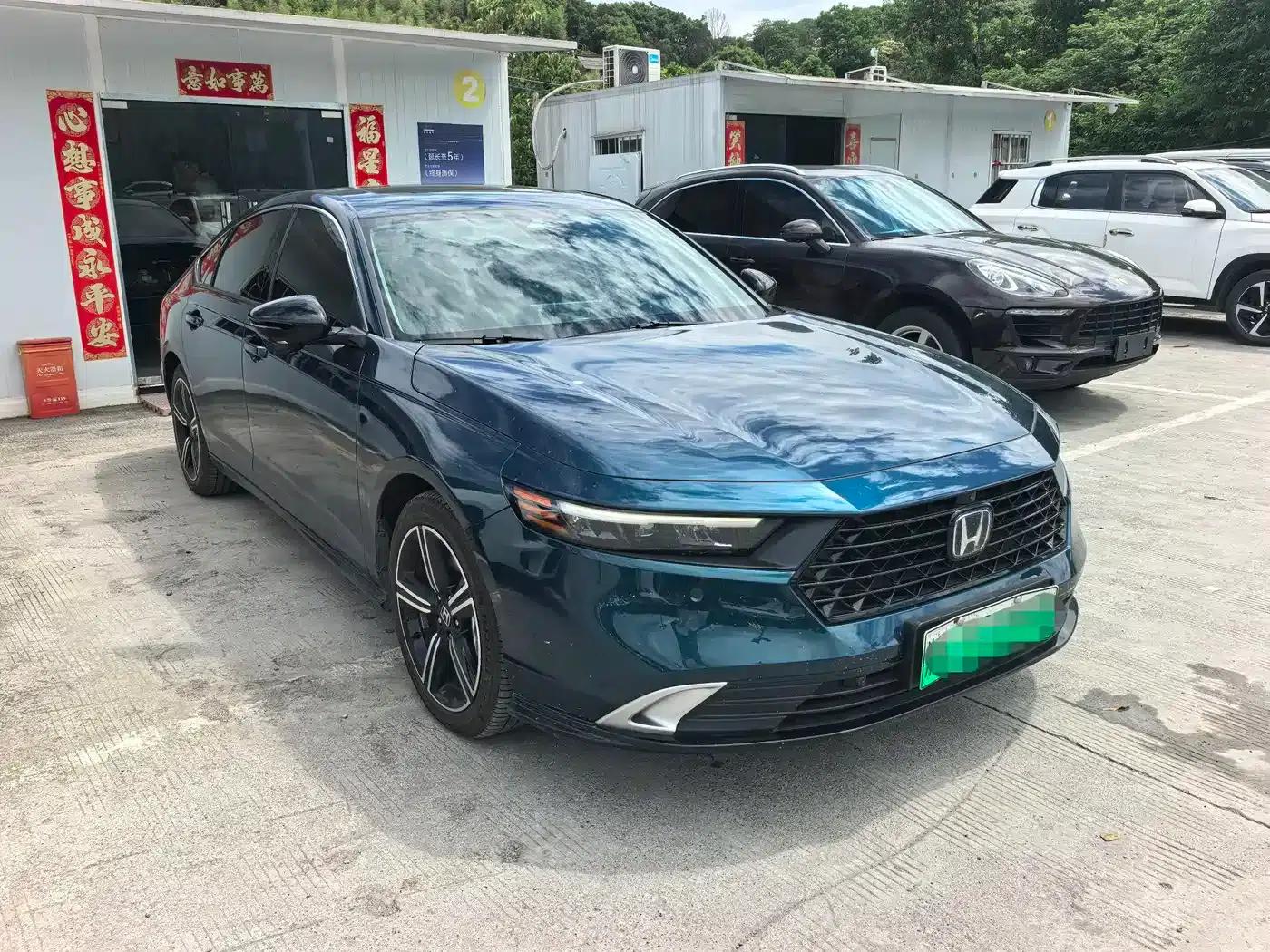 Accord PHEV 2023 2.0L e:PHEV Flagship Edition — миниатюра 3