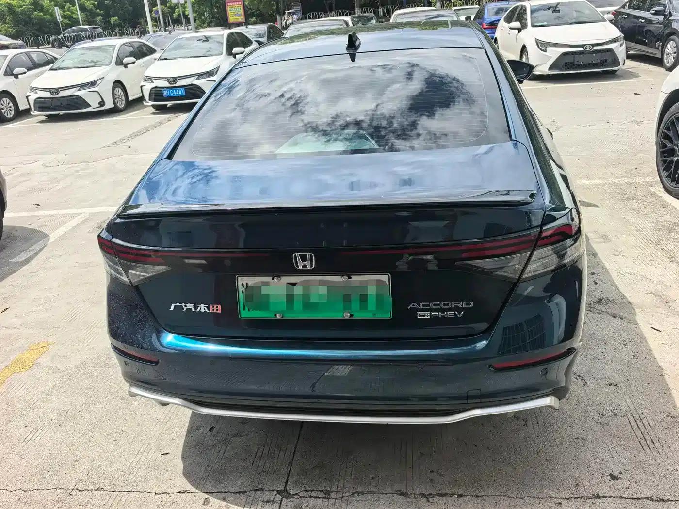 Accord PHEV 2023 2.0L e:PHEV Flagship Edition — миниатюра 8
