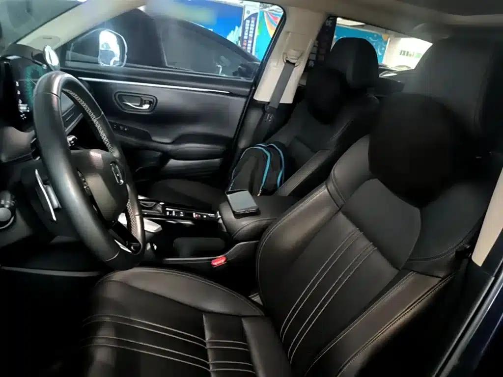 Honda HR-V 2023 240TURBO Sporty Edition — миниатюра 15