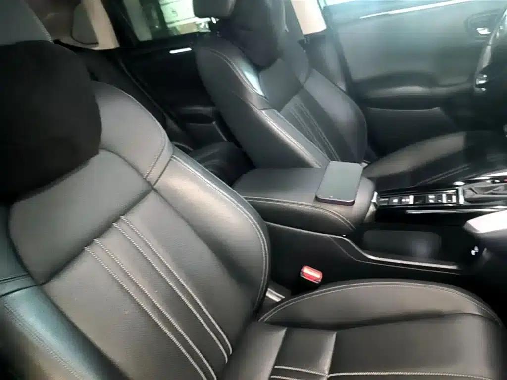 Honda HR-V 2023 240TURBO Sporty Edition — миниатюра 25
