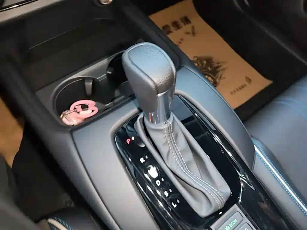 Honda HR-V 2023 240TURBO Sporty Edition — миниатюра 14