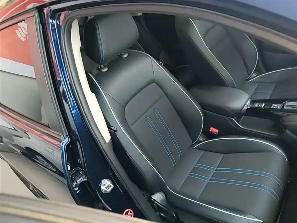 Honda HR-V 2023 240TURBO Sporty Edition — миниатюра 25