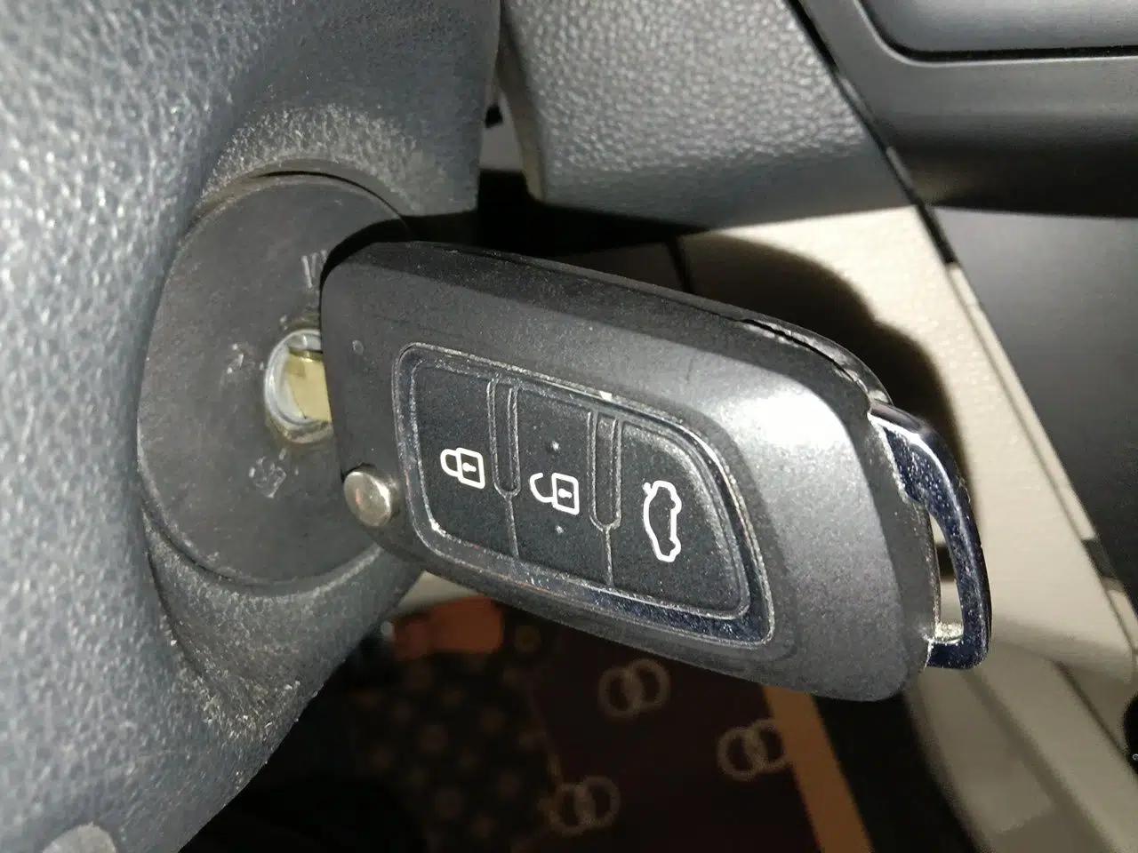 Dongfeng Aeolus A30 2014 1.5L Manual Sishang Model — миниатюра 9