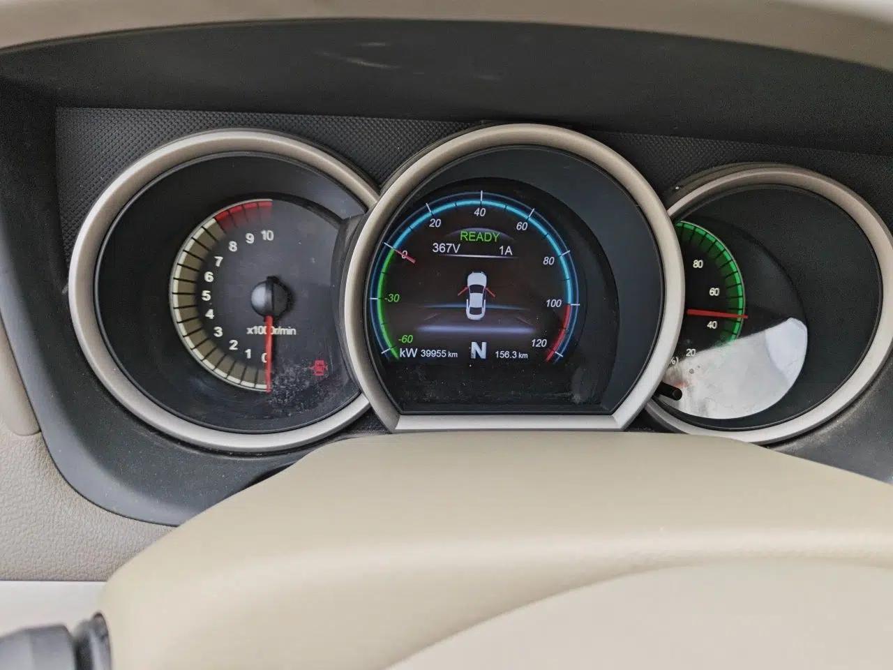 Dongfeng Junfeng E11K 2019 ES360 Battery-Swap Version 46.7 kWh — миниатюра 13