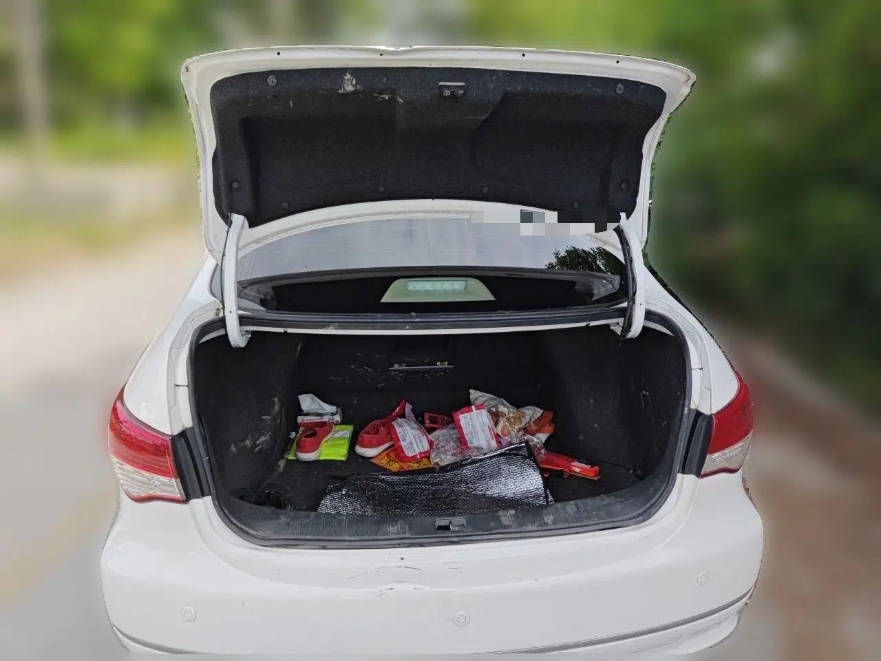 Dongfeng Junfeng E11K 2019 ES360 Battery-Swap Version 46.7 kWh — миниатюра 20
