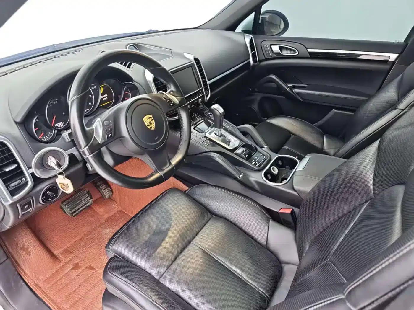 2014 Cayenne 3.0T US Spec — миниатюра 4