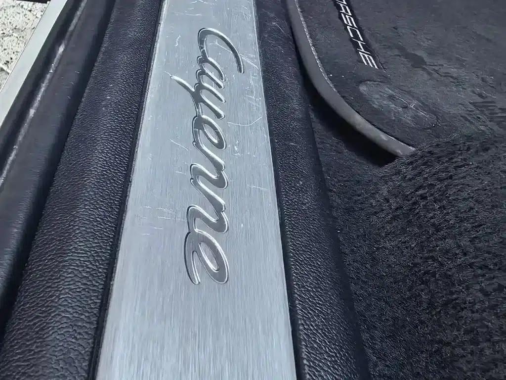 2022 Cayenne 3.0T Platinum Edition — миниатюра 2