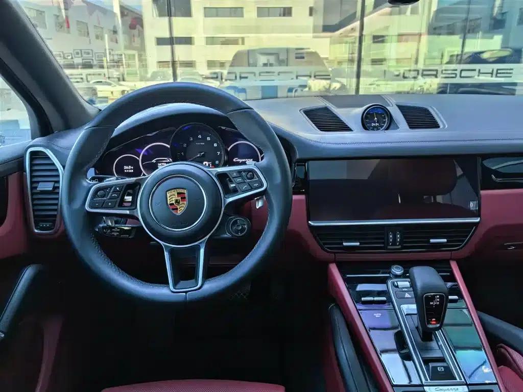 2022 Cayenne 3.0T Platinum Edition — миниатюра 17