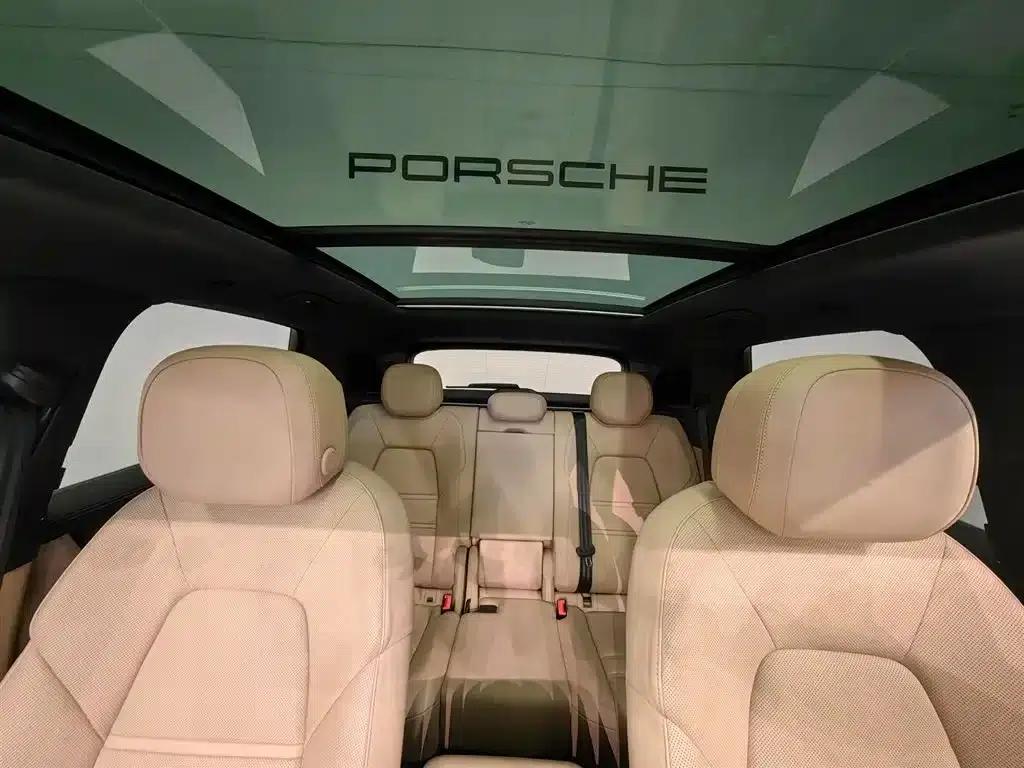 2022 Cayenne 3.0T Platinum Edition — миниатюра 16