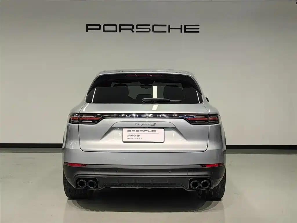 2022 Cayenne 3.0T Platinum Edition — миниатюра 4