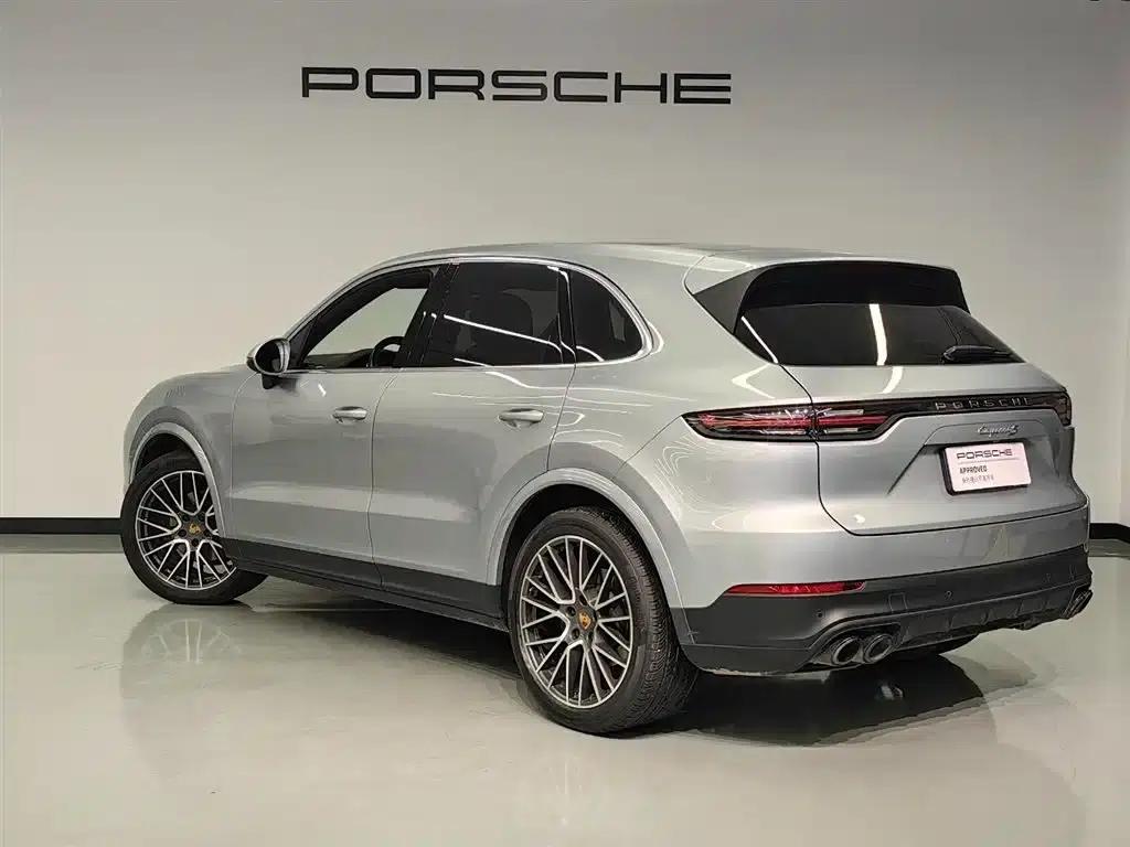 2022 Cayenne 3.0T Platinum Edition — миниатюра 5
