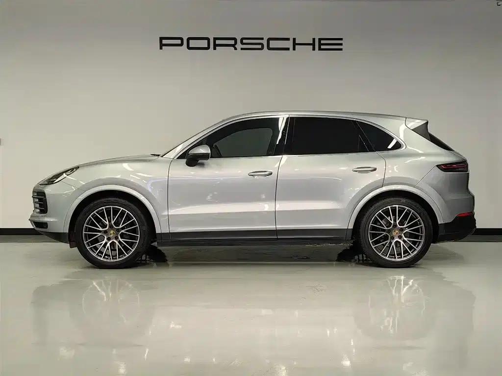 2022 Cayenne 3.0T Platinum Edition — миниатюра 7