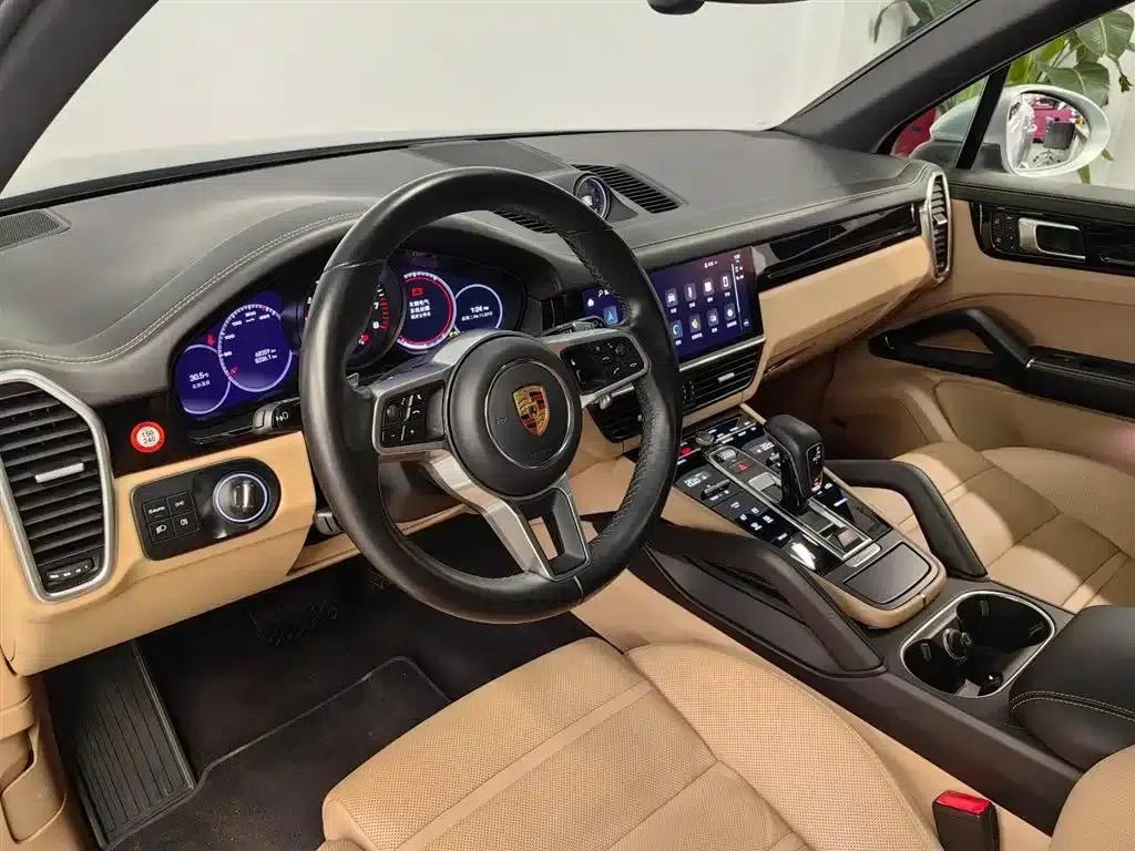 2022 Cayenne 3.0T Platinum Edition — миниатюра 8