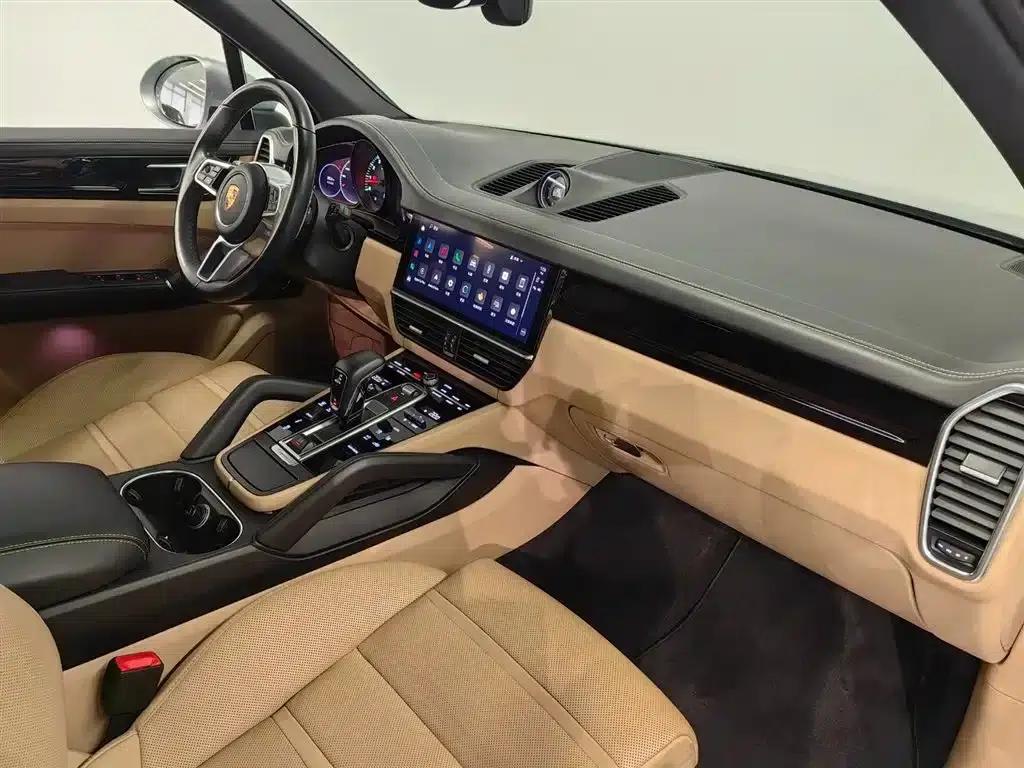 2022 Cayenne 3.0T Platinum Edition — миниатюра 9