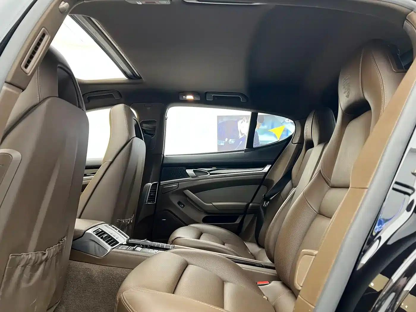 Panamera 2016 Panamera 4 Edition 3.0T — миниатюра 12
