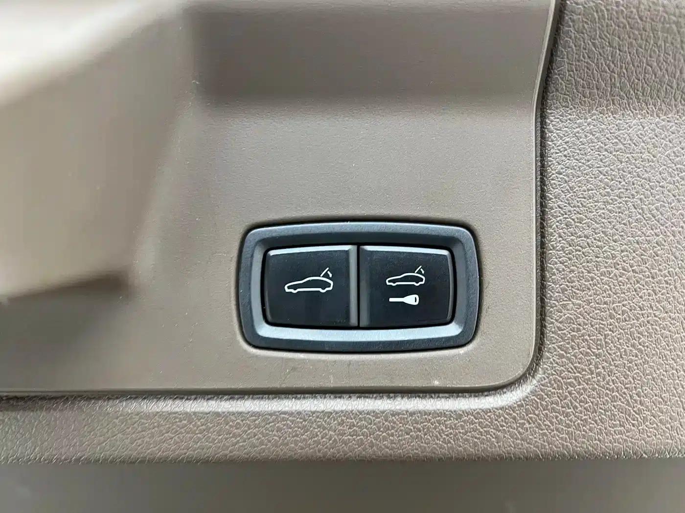 Panamera 2016 Panamera 4 Edition 3.0T — миниатюра 28