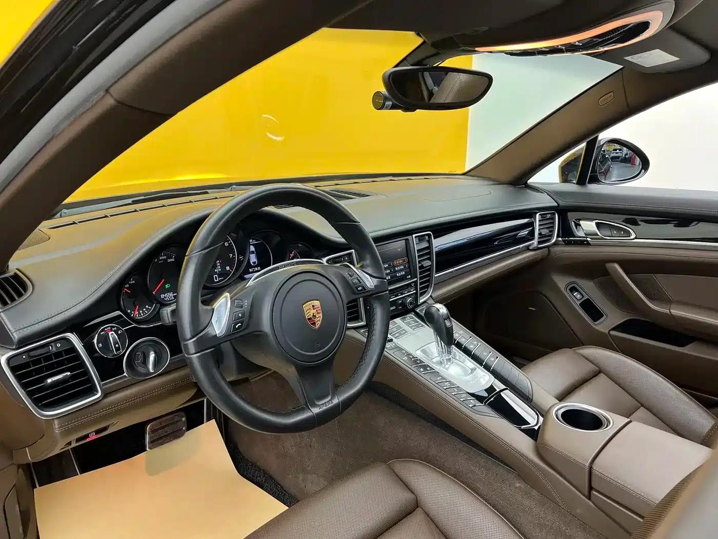Panamera 2016 Panamera 4 Edition 3.0T — миниатюра 6