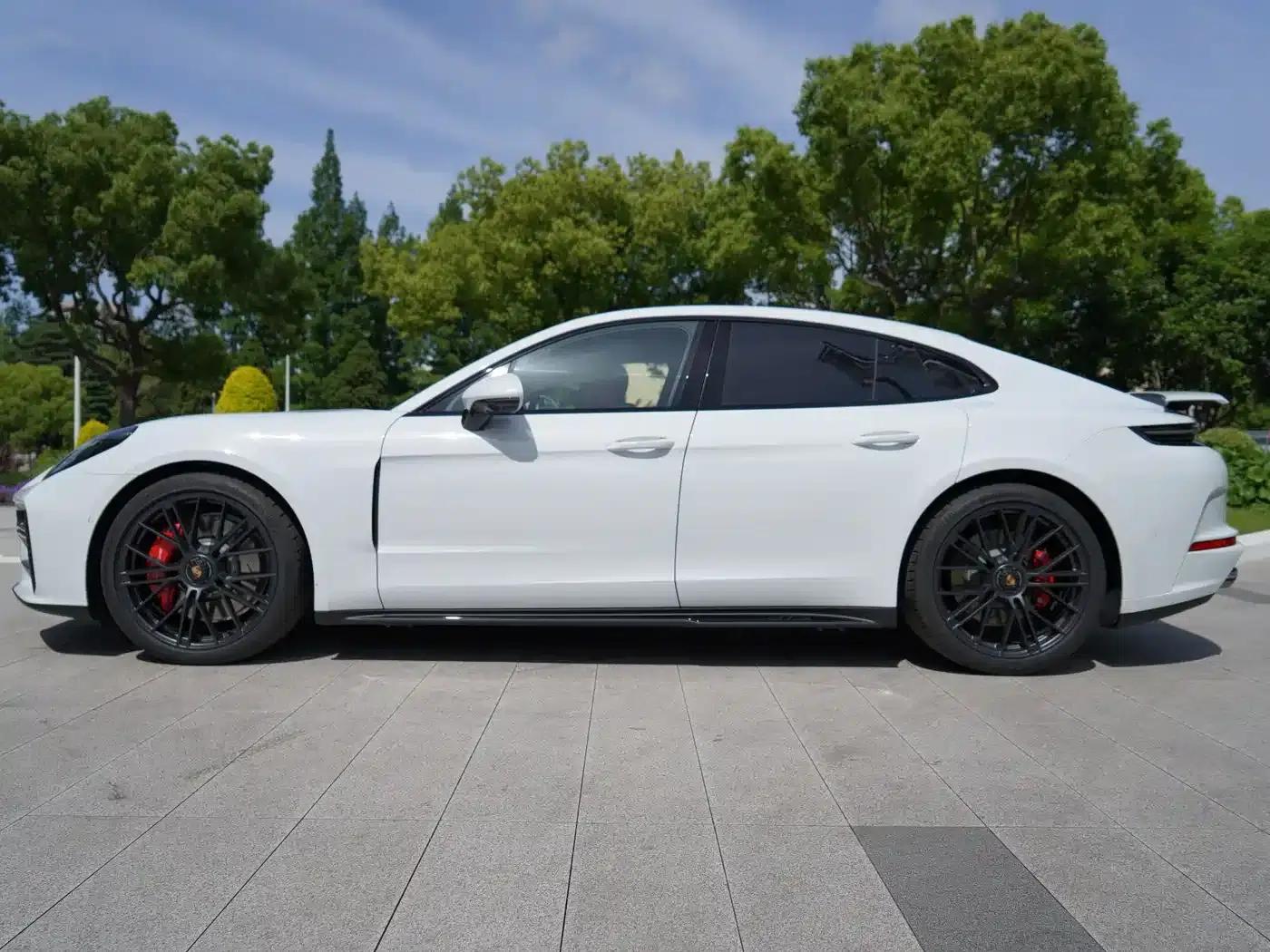 Panamera 2026 Panamera GTS 4.0T — миниатюра 3