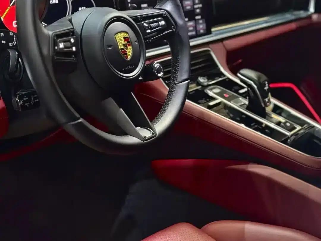 2019 Panamera Executive Long Wheelbase 2.9T — миниатюра 2