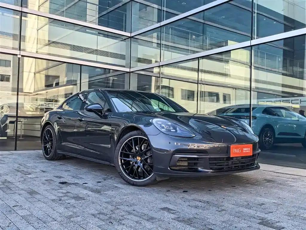 2023 Panamera Facelift: Panamera Executive Long Wheelbase Platinum Edition 2.9T — миниатюра 3