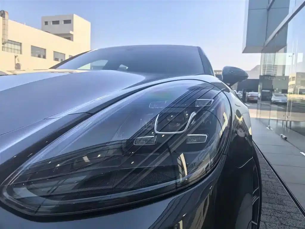2023 Panamera Executive Long Wheelbase Platinum Edition 2.9T — миниатюра 12