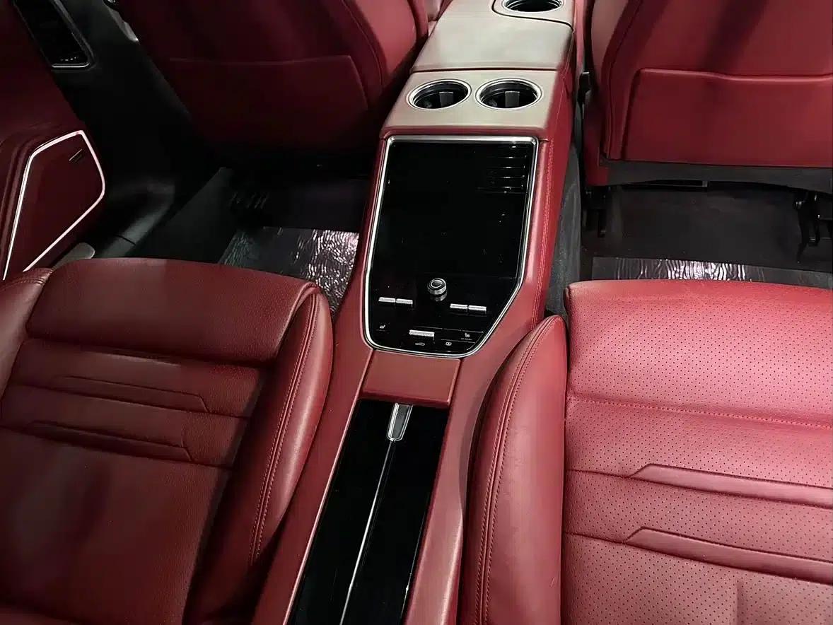 2017 Panamera 4 Executive Long Wheelbase 3.0T — миниатюра 12