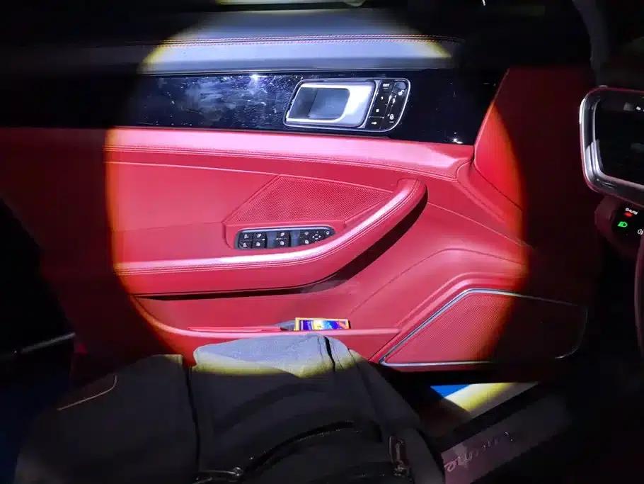 2017 Panamera 4 Executive Long Wheelbase 3.0T — миниатюра 7