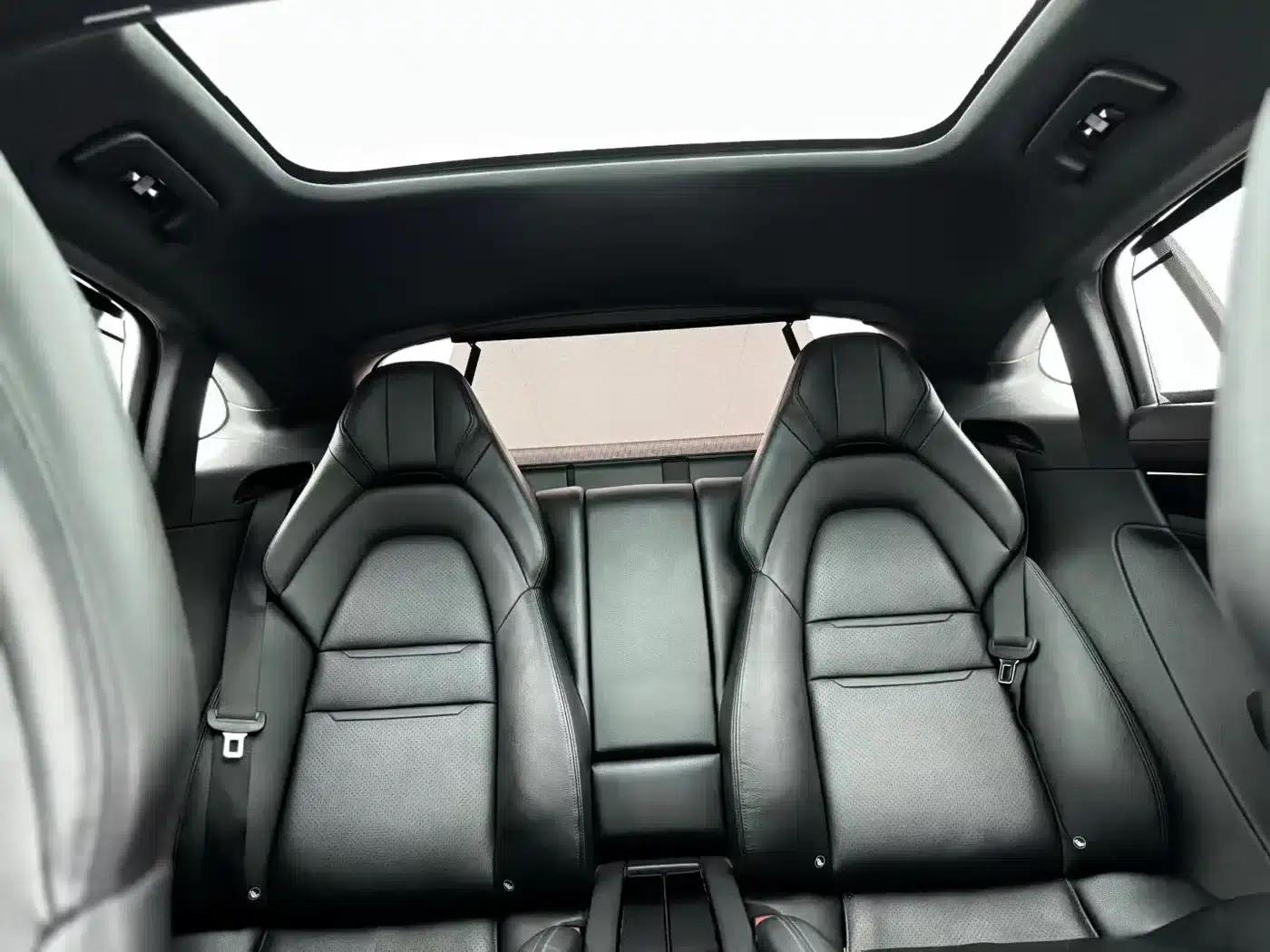 2017 Panamera 4 Executive Long Wheelbase 3.0T — миниатюра 6
