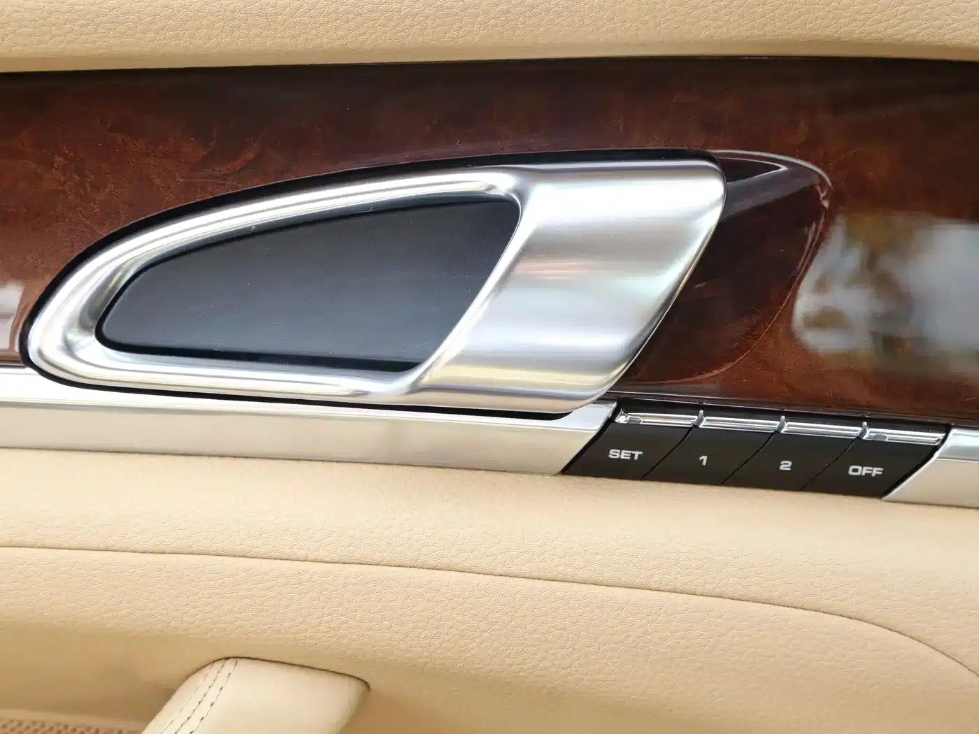 Panamera 2010 Panamera 4 3.6L — миниатюра 11