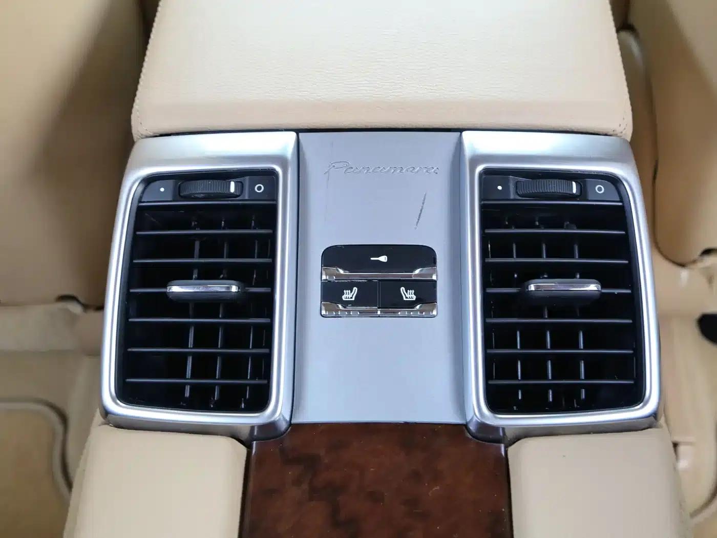 Panamera 2010 Panamera 4 3.6L — миниатюра 13