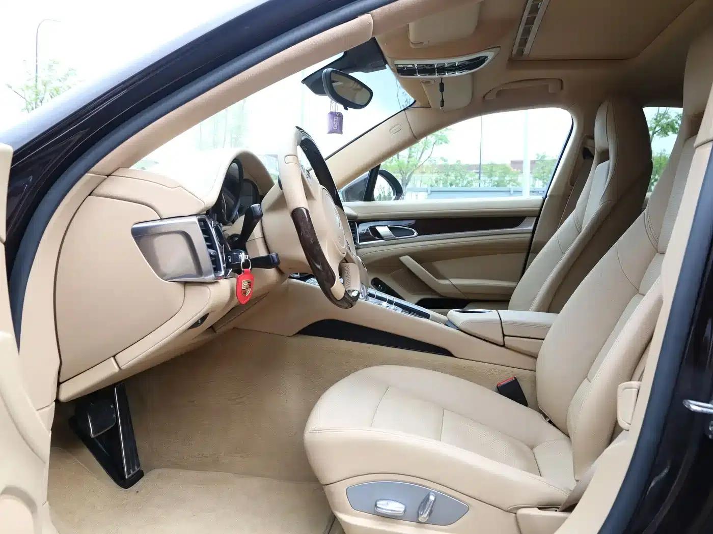 Panamera 2010 Panamera 4 3.6L — миниатюра 7