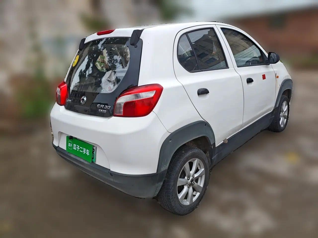 Dongfeng Junfeng ER30  — миниатюра 6