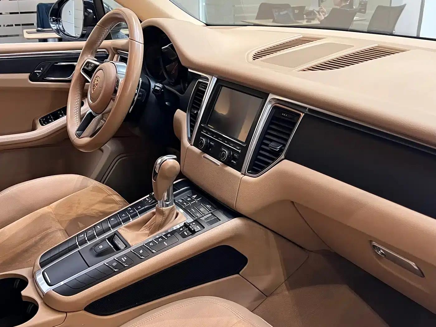 2014 Macan 2.0T — миниатюра 7