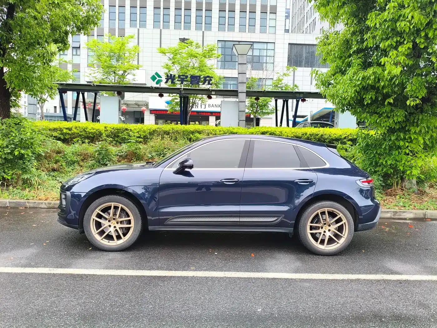 2022 Macan 2.0T — миниатюра 4