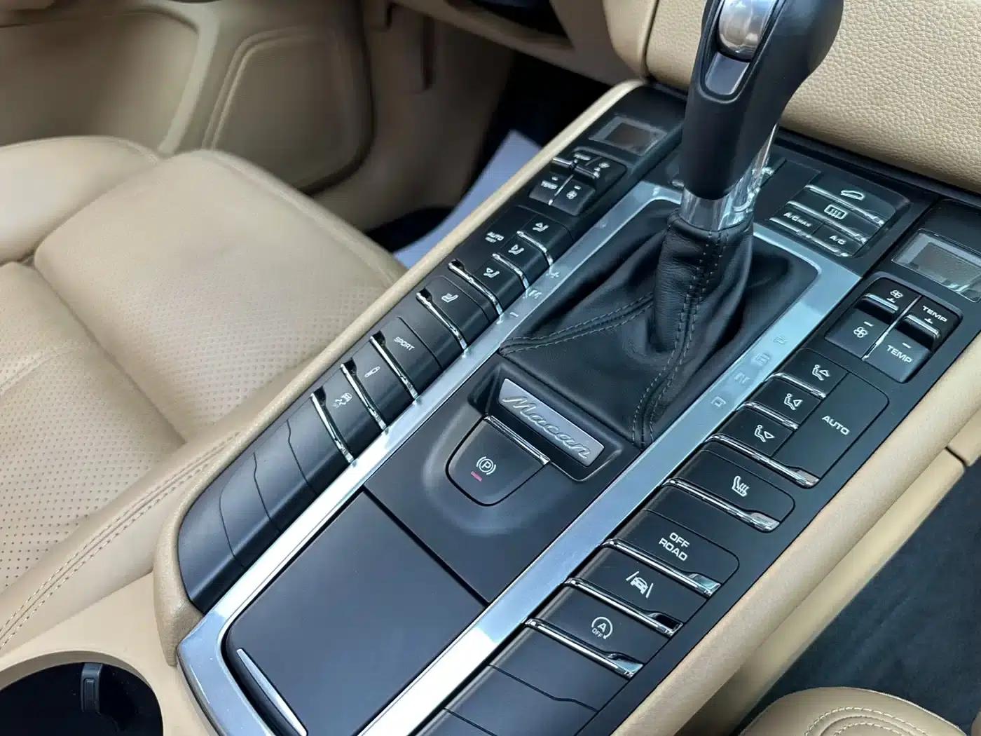 2017 Macan 2.0T — миниатюра 11